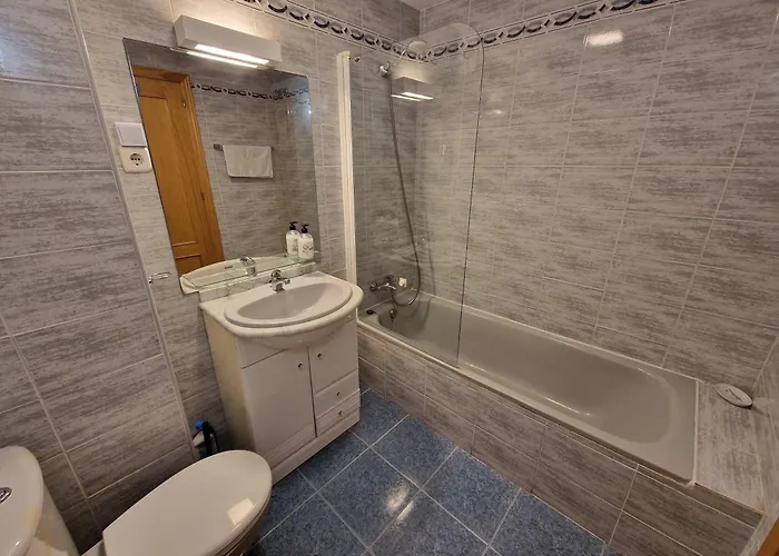 Апартаменты Shr062 Two Bedroom Valparaiso In Нерха